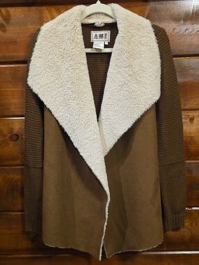 AMX Sherpa-Lined Brown Teddy Jacket with Cream Collar